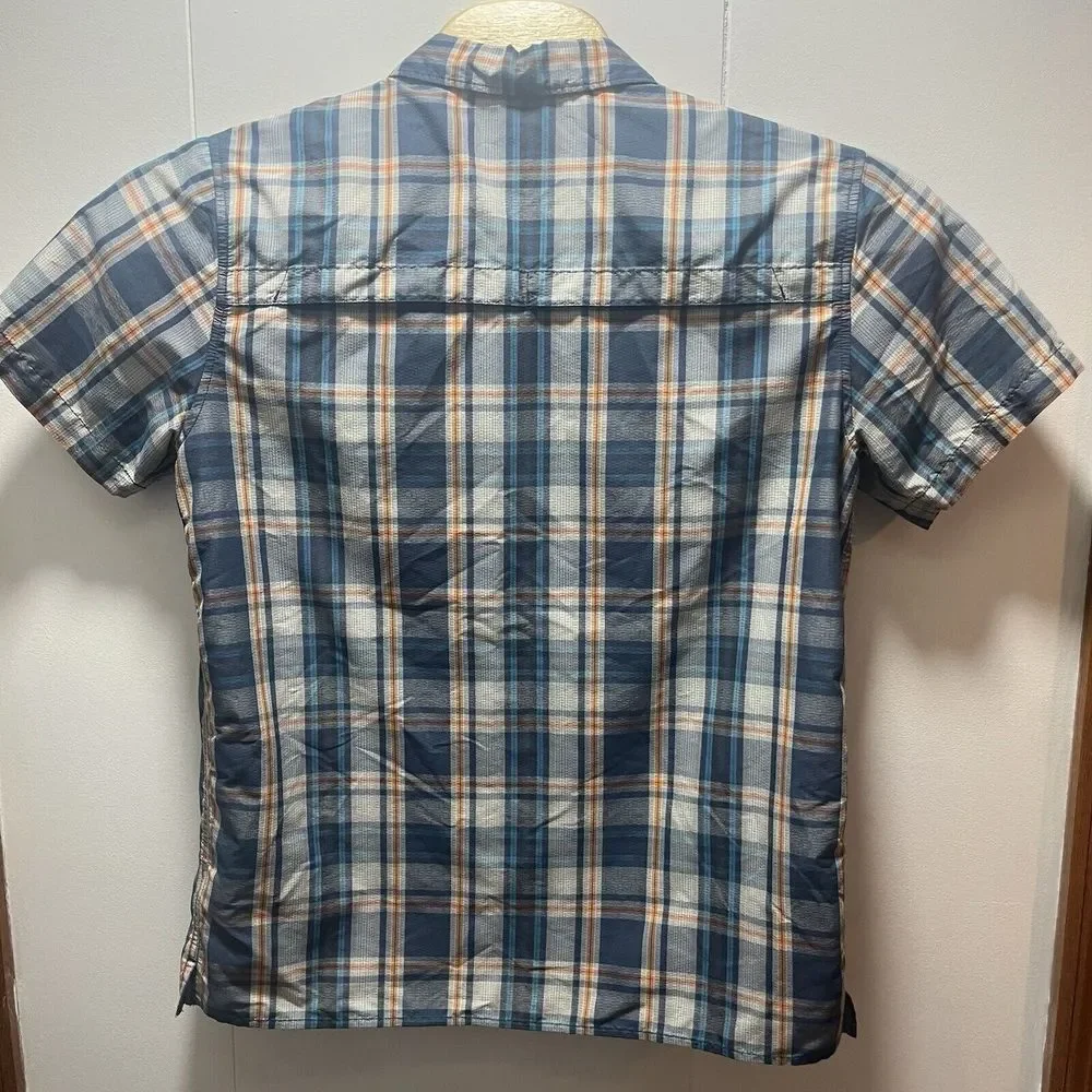 The North Face Shirt Men's Size Medium Plaid Short Sleeve Button Up‎ Vented